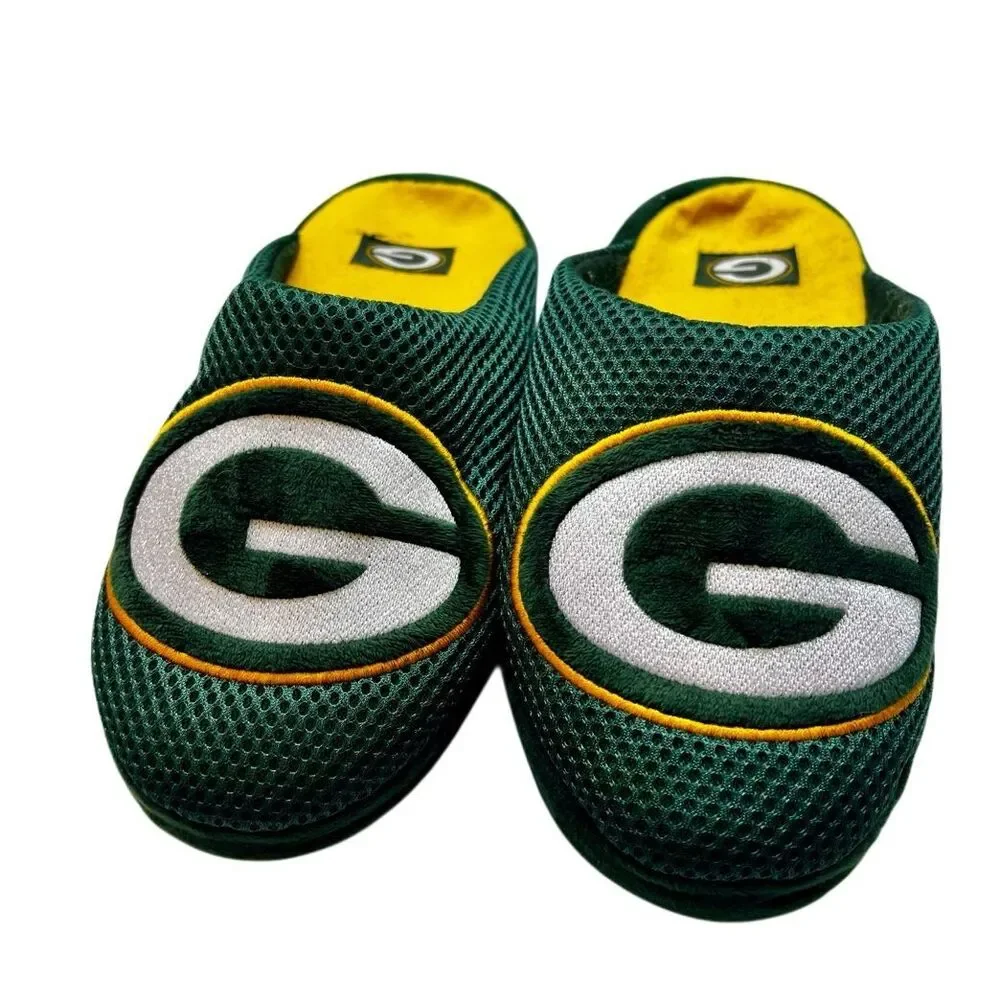Green Bay Packers Plush Slide Slippers Size L 5-6  Boys NFL Football
